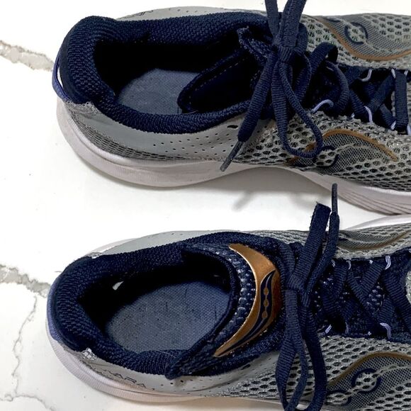 Saucony | Kinvara 14 Women’s Grey Athletic Running Shoes Sneakers - Picture 9 of 11